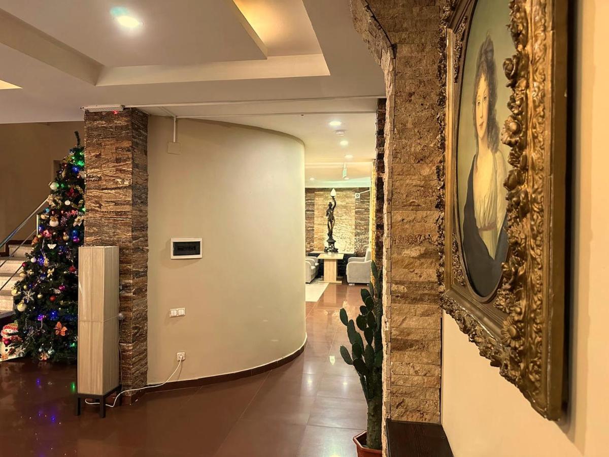 G Bakuri Hotel Batumi Luaran gambar