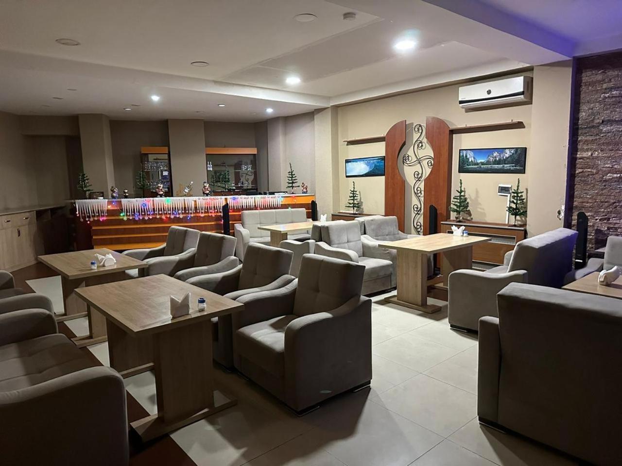 G Bakuri Hotel Batumi Luaran gambar