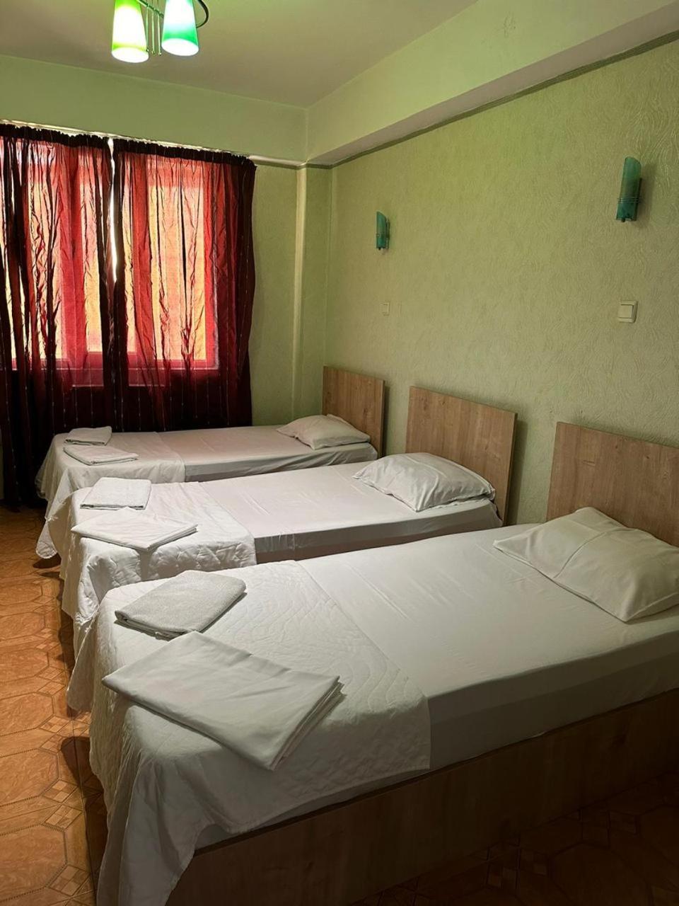 G Bakuri Hotel Batumi Luaran gambar