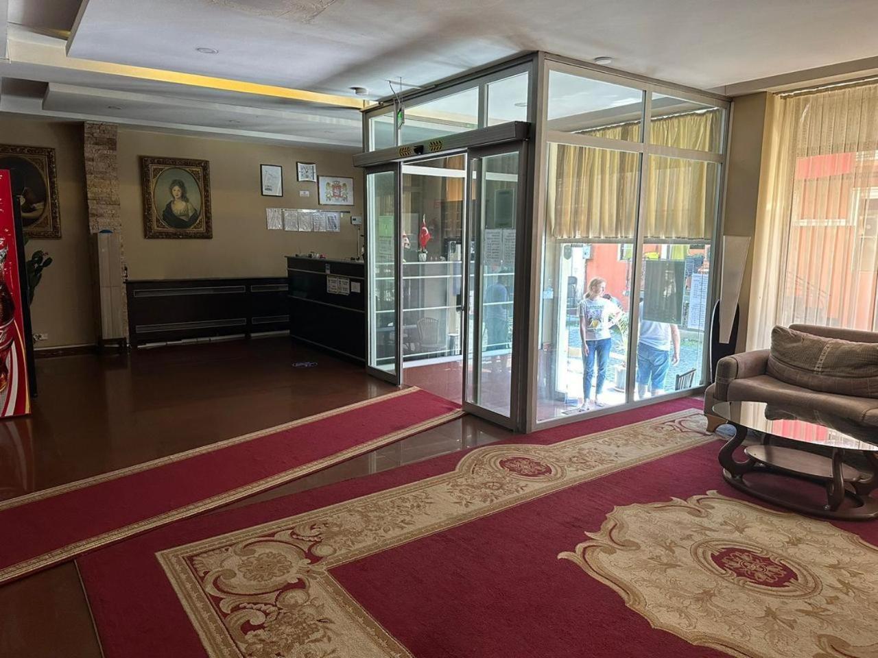 G Bakuri Hotel Batumi Luaran gambar