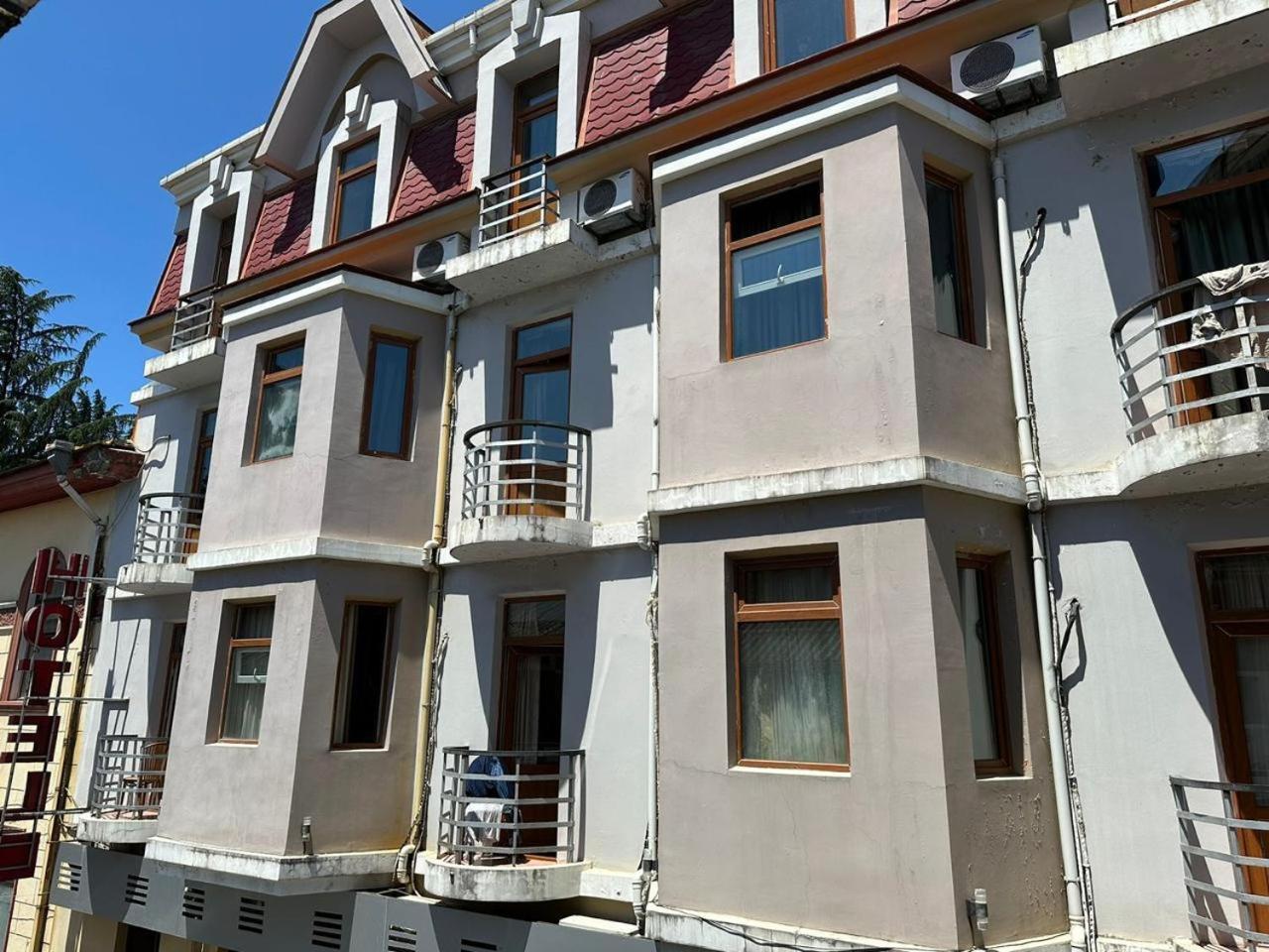 G Bakuri Hotel Batumi Luaran gambar